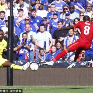半场-萨拉赫伤退迪亚斯失单刀 利物浦暂0-0切尔西