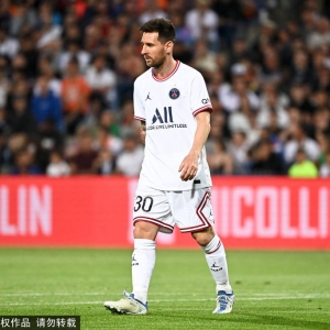 梅西最佳一战！法甲生涯首次双响 获9.9分冠绝全场