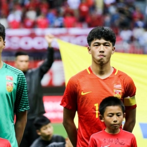 邵佳一：刘邵子洋学习能力强、性格好 前途不可限量