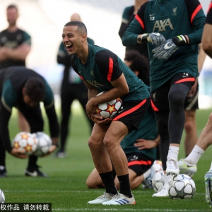 利物浦观察：范迪克领三大伤员复出 队内气氛高涨