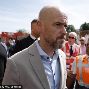 滕哈格：C罗能在我的战术体系中生存 需要他进球