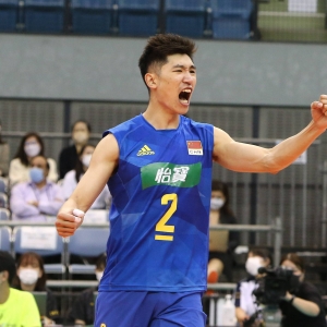 专访中国男排队长江川：发挥体能优势 把握大赛机会