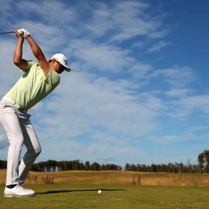 绝望中重生 李昊桐征战英国公开赛目标拿下美巡卡