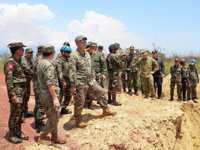 中、美、俄武官观察团视察菩萨省，柬方指泰方违约