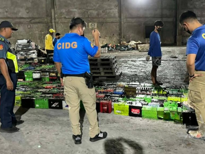 11名中国商人在菲被抓，涉非法回收汽车电池