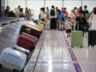 油价飙涨，宋干节游客与商家叫苦，泰国政府将出手稳定