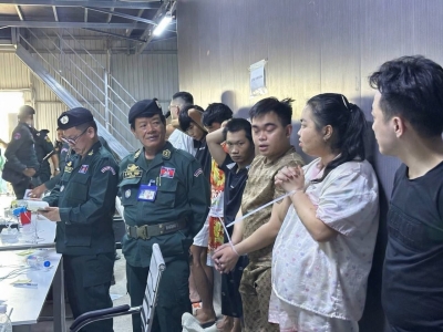 柬柴桢省警方5月14日突袭木牌，逮捕111名涉诈嫌犯