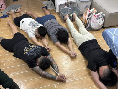 金边警方捣毁电诈窝点 ，抓捕3名中国大陆及23名台湾人