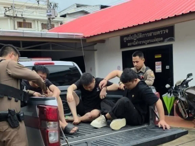 湄索强冲卡撞人致死！泰籍司机载3名中国人逃警检被捕