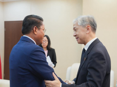 汪文斌：中方将一如既往支持柬埔寨排雷事业