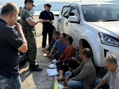 走私套路曝光！信号灯联络运货，3船被一网打尽