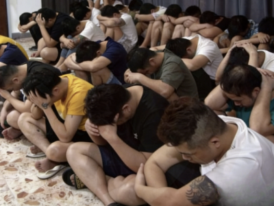 斯里兰卡突击抓16名中国诈骗犯，查获大量电子设备