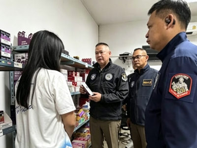 2万件电子烟藏曼谷仓库！一家五口靠网络销售被抓