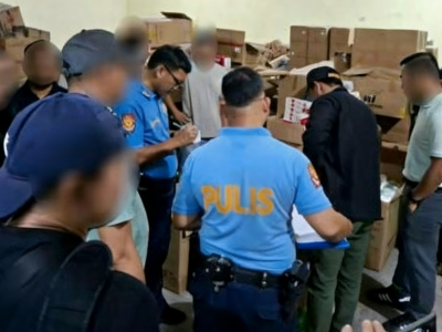 惊！布拉干假烟走私窝点端掉，中国老板也被抓