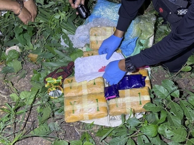泰国警方追捕毒贩查获3.38万粒冰毒，29岁男子落网