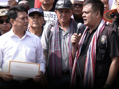 民愤爆表！劳工怒冲总理府，直指燃油囤积