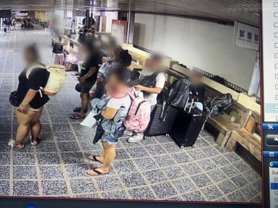 火车行李架竟藏97公斤冰毒？三名马来男子被捕