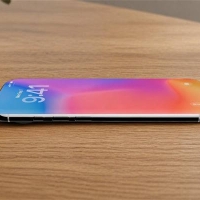 iPhone 20或迎重大升级：告别刘海，回归玻璃机身？