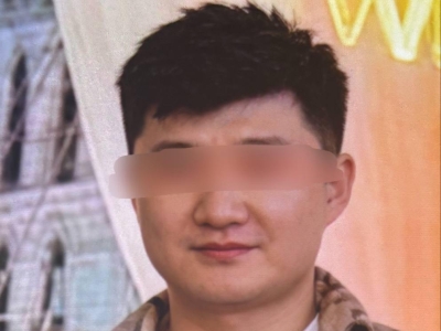 此人名字叫 卢堃，外号老九，广西壮族马山县鹿镇马头村人