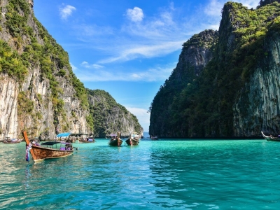 普吉岛怎么住？一张图带你认清Patong、Phuket Town和Karon！📍
