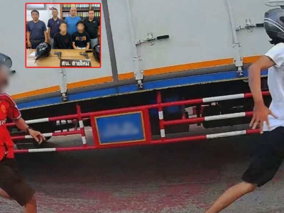 泰国街头斗殴，两学生持“假枪”被捕