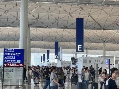 马来西亚警方逮捕两名涉嫌航班企图盗窃的中国男子