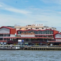 曼谷：5个藏在大学里的市集！游玩必逛！