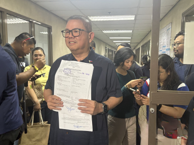 菲华裔部长怒告20人网络诽谤，维护名誉