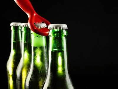 油价上涨，象牌啤酒跟进调价，每瓶涨价2泰铢