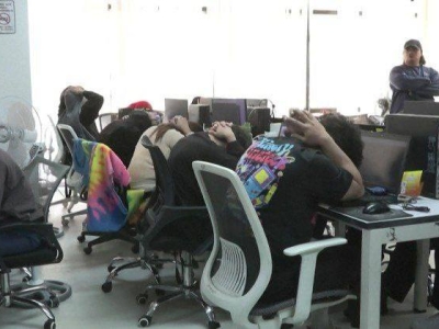 菲律宾拉古纳突袭诈骗窝点 37名本地嫌疑人被一网打尽