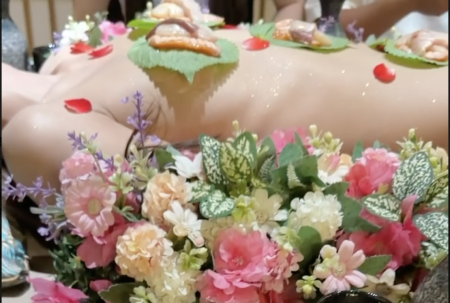 铁铁们，有吃过人体宴的吗？羡慕