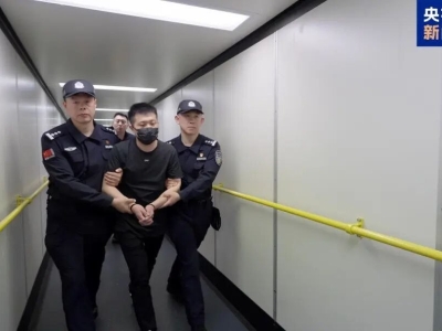 万合足球赌博网破灭：涉案资金5亿，主犯黄某铠已引渡受审