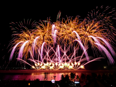 中国烟花世界闻名，极星烟花队受邀参加菲律宾国际烟花赛