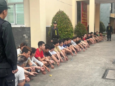 胡志明市警方重拳出击：摧毁跨国贩毒网，抓获65人