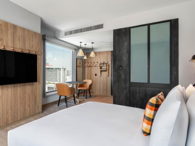 曼谷拉差巴頌Moxy酒店 (Moxy Bangkok Ratchaprasong)4/5星評分