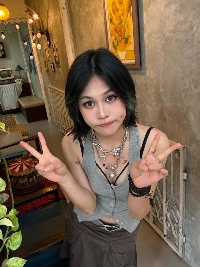 005EAwRxgy1ibg2nhzaxgj31sc2dse81.jpg
