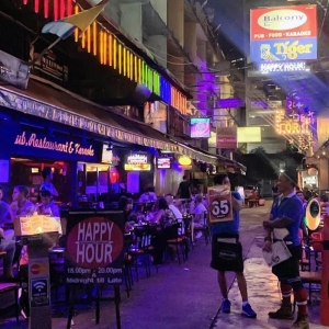 卫生部提出 "绿色区域"标准以加快夜生活重新开放