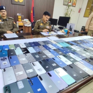 孟加拉抓捕5名中国籍诈骗犯缴获5万SIM卡