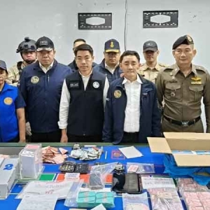 泰国呵叻市突袭地下赌场,赌资逾130万泰铢