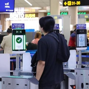 曼谷机场新规显现,柬籍游客机场被拒遣返