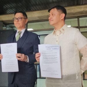 菲律宾总统小马科斯面临史上首次弹劾!