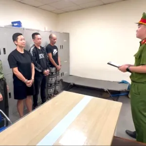 越南特级通缉犯在泰国被抓 涉劫矿伤人！