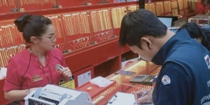 泰国金店斤少两?警方严查金铺，违规可坐牢7年！