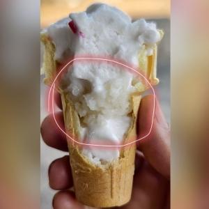 10泰铢泰国椰子糯米冰淇淋 成游客最爱！