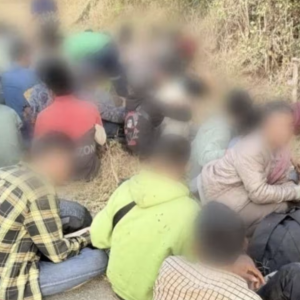 偷渡到马来西亚劳工翻车！44名泰国偷渡工受伤