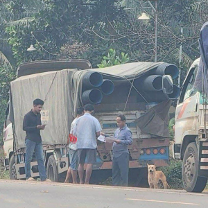 多次勒索中国人“小费” ，柬埔寨海关官员被反贪局逮捕