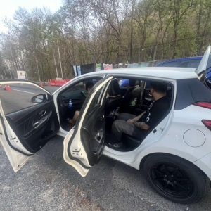 泰国北碧府抓获偷渡团伙，3名中国人被控