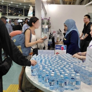 中东航班停飞，泰国为滞留游客推特别优惠