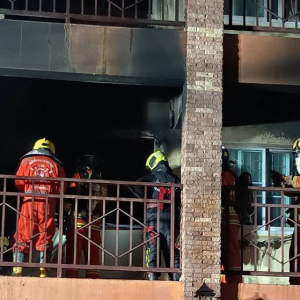 手机充电引火，泰国拉攀市宿舍烧毁