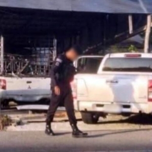 泰国南部爆乱！特警警长遭枪杀，配枪被抢